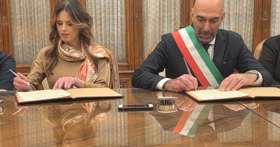 30-12-25 siglato il protocollo d’intesa tra la Città di Bari e il corpo consolare di Puglia Basilicata e Molise (1)