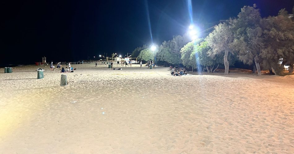 31-07-25 rafforzato l’impianto di pubblica illuminazione sulla spiaggia di Pane e pomodoro