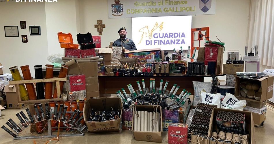 31122025_072220_Foto_fuochi_Gallipoli_1logo