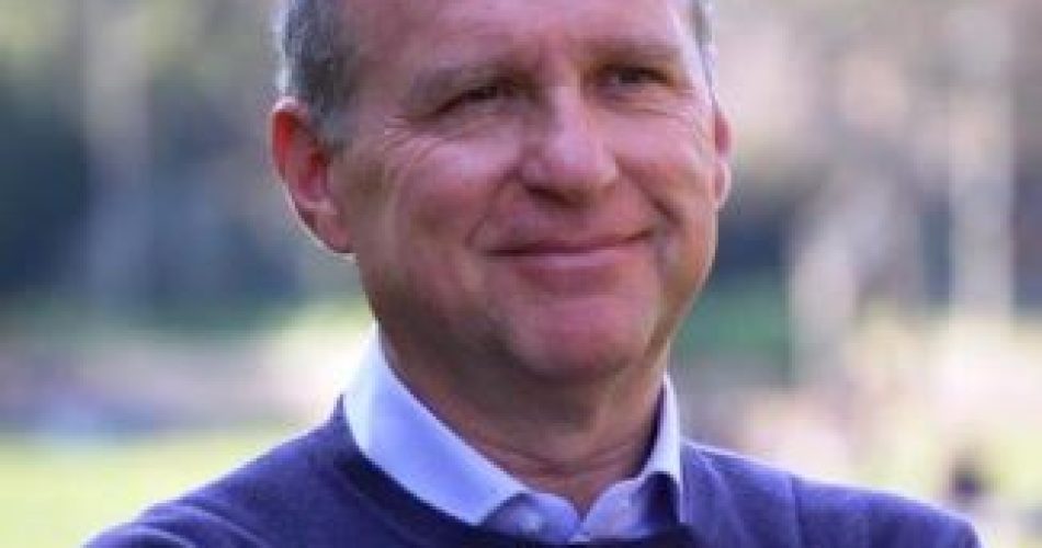 35204_103897649664538_2253368_n_renamed