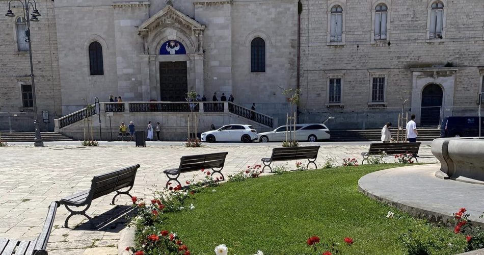 foto sollecito sindaco giovinazzo