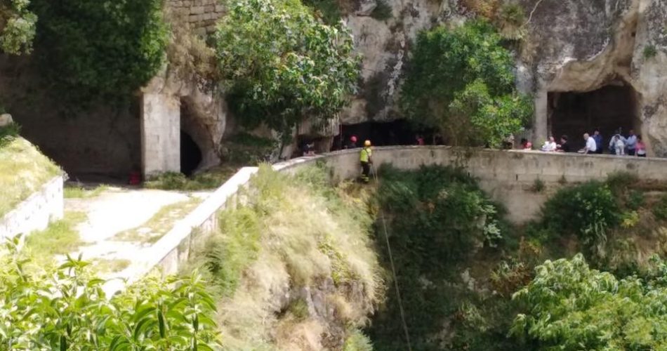 gravina 15enne caduto