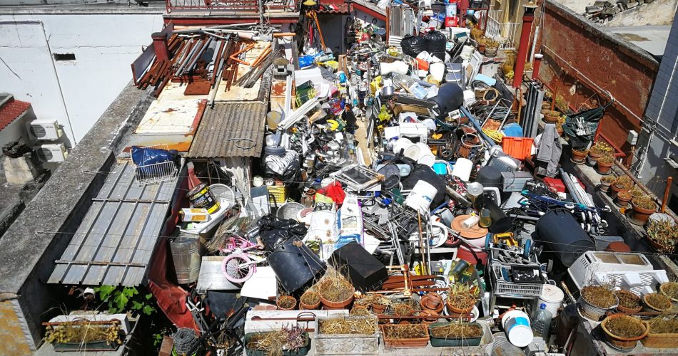 foto discarica carbonara tetto