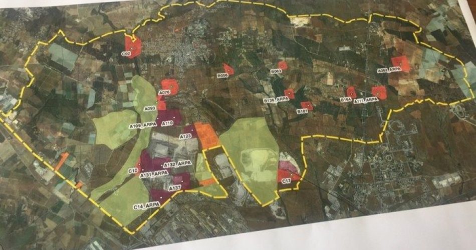 Inquinamento: aree da bonificare nel comune di Statte (foto Ansa)