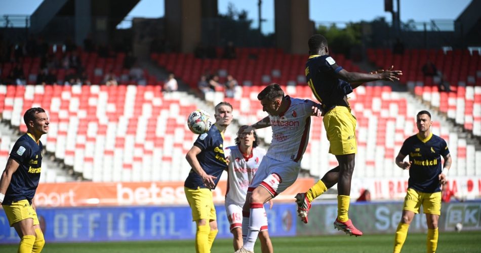 7b374d9e-3145-4443-a017-7ed3e49341ca