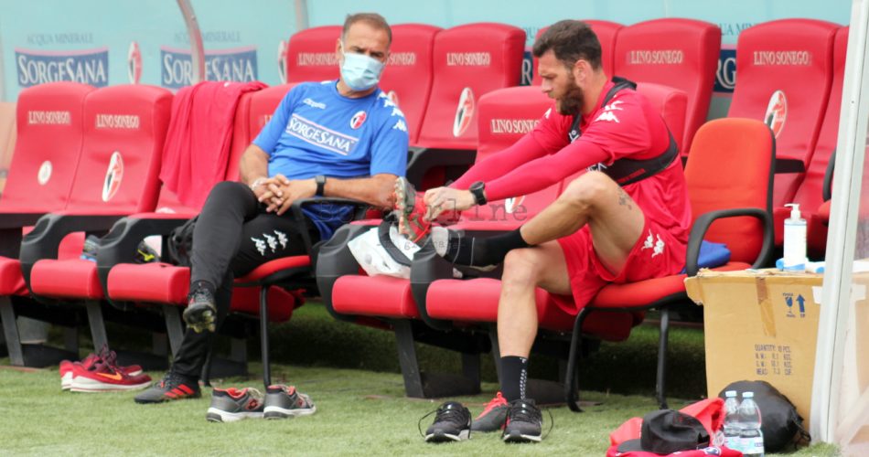 974-9FOeQQv25GeGBQQc18h2