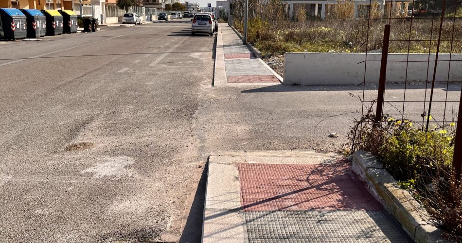 9B23F703-CA10-4674-A5C7-5599E0BD8DA7