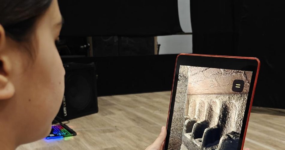 AC - gemello digitale - studentessa visita putridarium