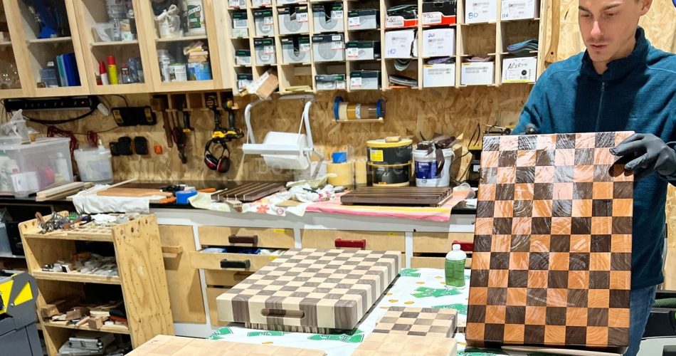 BFA7F94C-7C25-46F3-AECA-38799DFE2DA0