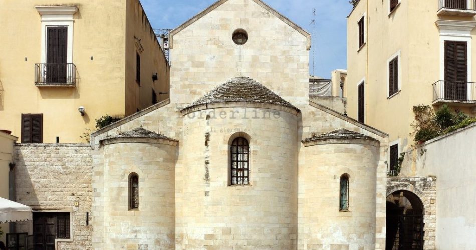 Bari_chiesa_della_vallisa_absidi-1024x832