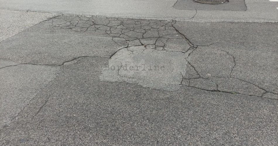 Buche strada dissestata Bari (8)