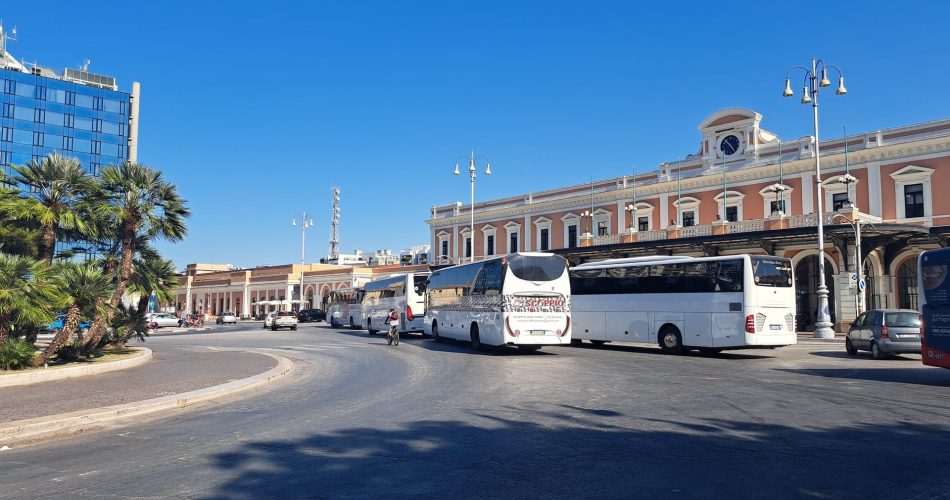 Bus sostitutivi Bari-Taranto