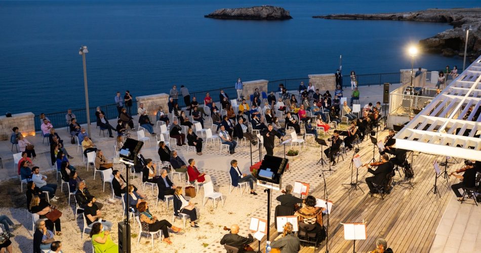 Concerto Orchestra sinfonica metropolitana atrio museo Pino pascali