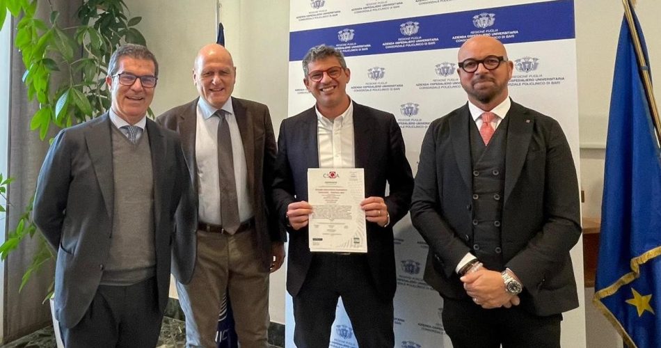 Consegna certificazione Policlinico