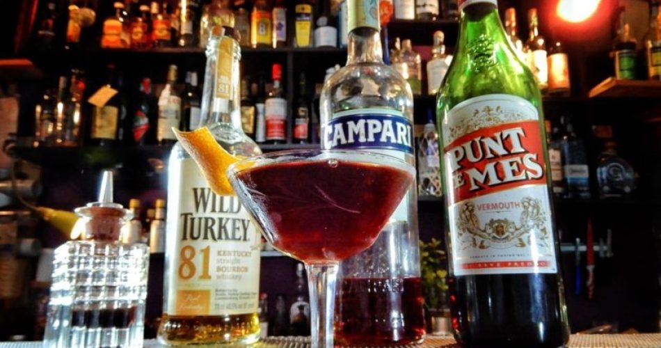 Il Boulevardier: Vermouth, Bitter Campari, Bourbon whiskey, Angostura - Photo: Luca Desiderato