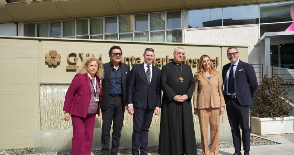 Da sx Cetta zaccaro, Giuseppe Speziale, Samuele Castiglione, Mons. Giuseppe Satriano, Eleonora Sansavini, Giacomo Schinco_LD