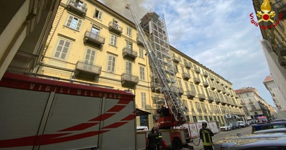 incendio torino