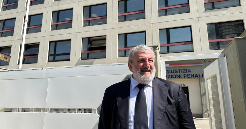 Emiliano palazzo di giustizia