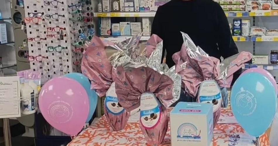 Foto - Gaetano Romanelli per il banchetto solidale a Bitetto nel 2025 (1)