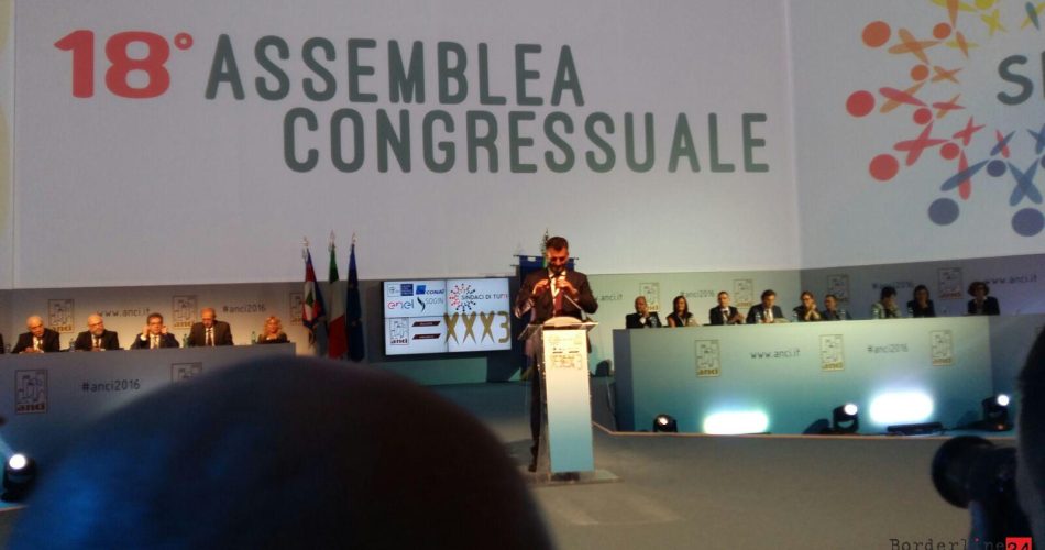 IMG-20161012-WA017 Decaro neo presidente Anci