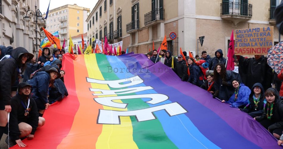 manifestazione mafia foggia