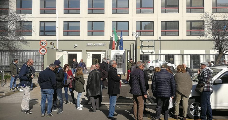 protesta bancapopolare bari tribunale