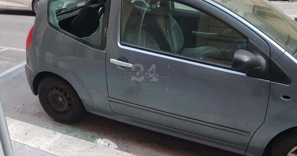 auto vandalizzata