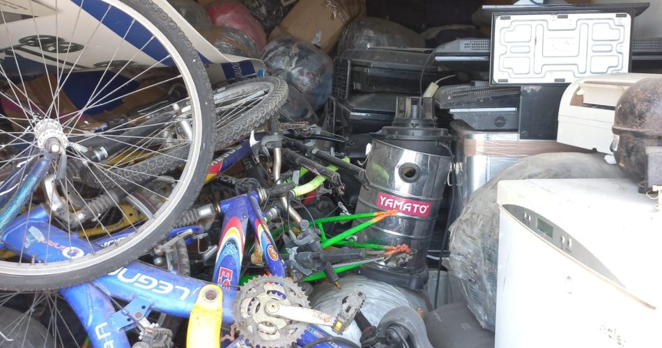 rifiuti discarica sequestro