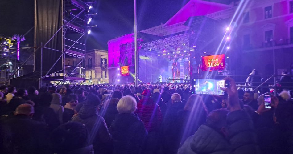 capodanno palco bari