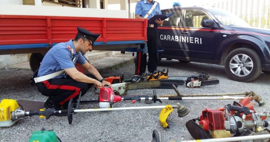 Attrezzi agricoli furti