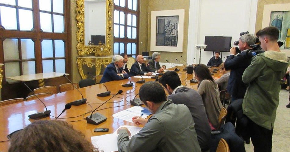 conferenza stampa
