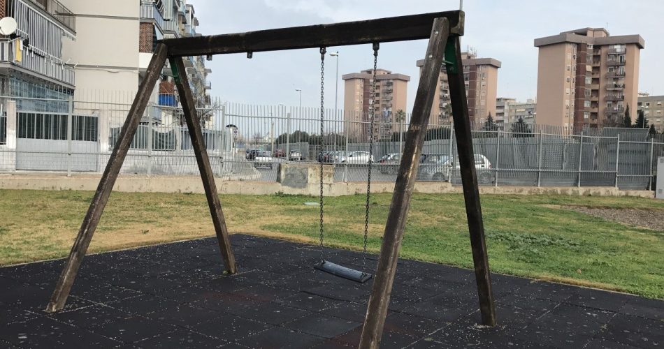 Altalena del Parco Giovanni Paolo II valdalizzata