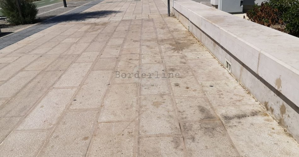 sporcizia lungomare San Girolamo