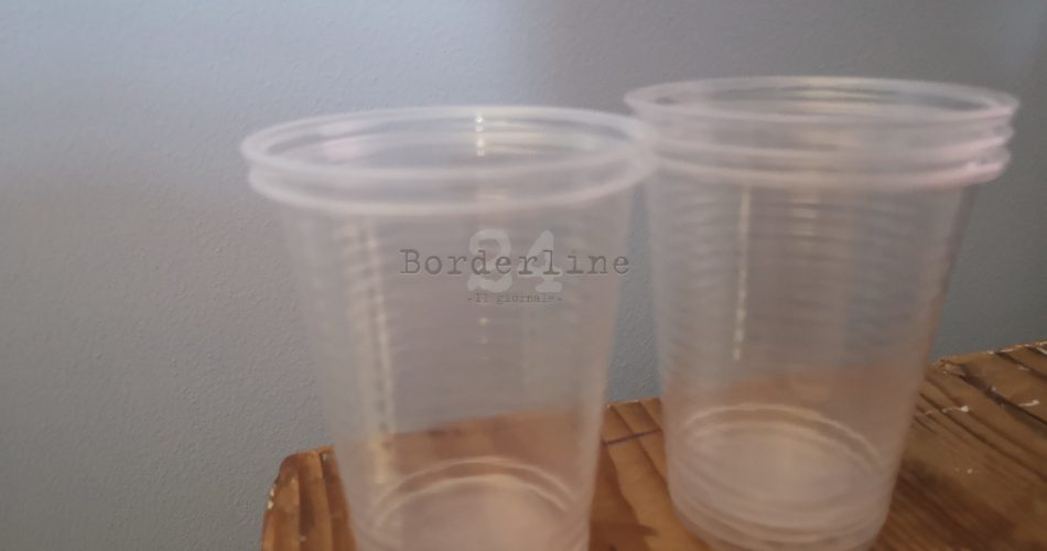 bicchieri plastica monouso