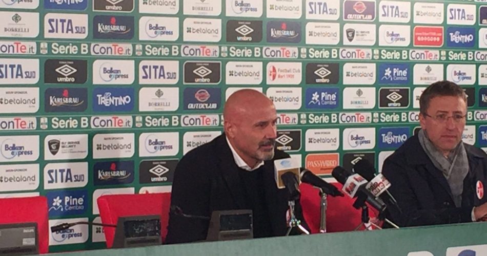 Il tecnico del Bari Colantuono