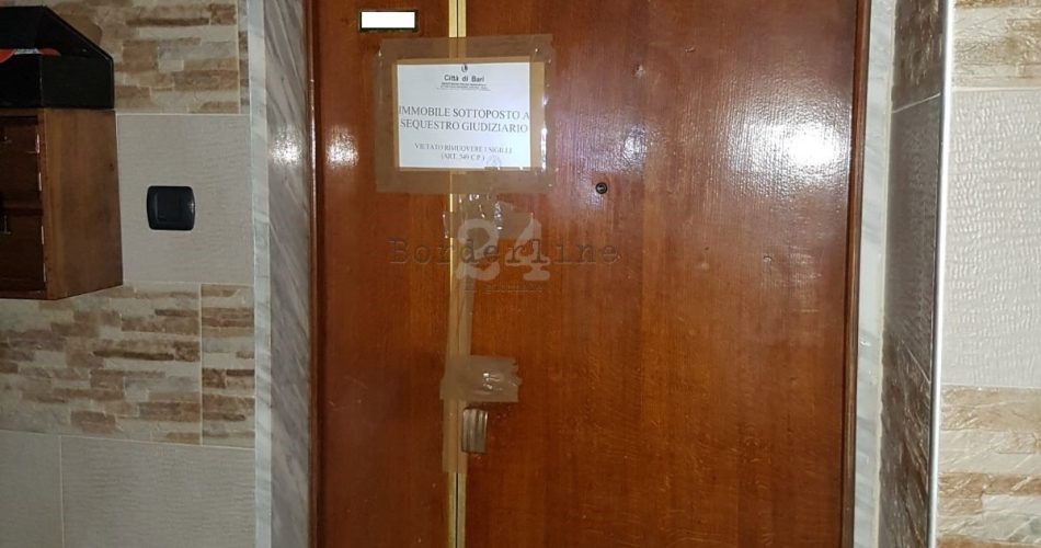 Immobile seqeustrato