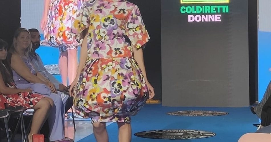 In passerella al Rome Fashion show haute couture l'abito contadino dal vivaio Salentino a Roma