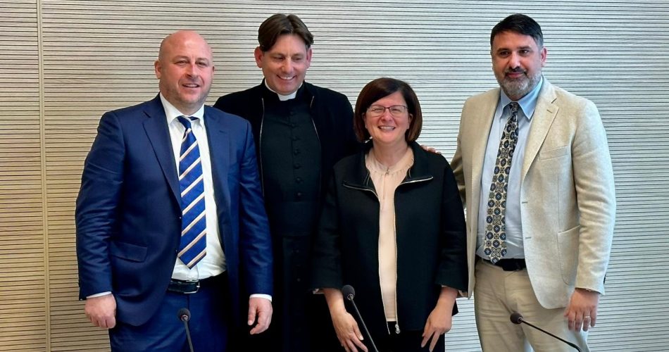 Incontro con don Antonio Coluccia