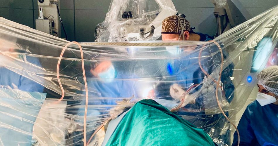 Intervento neurochirurgia Policlinico di Bari