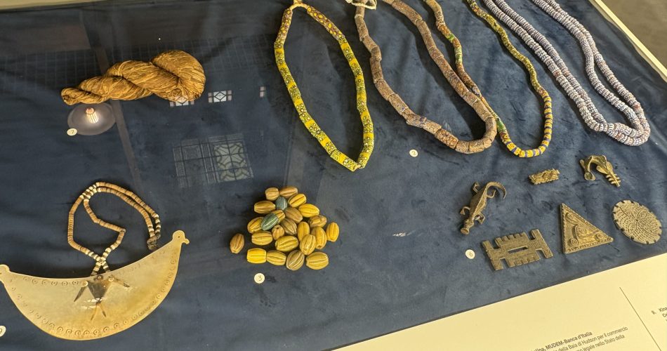 La Forma e la Fiducia - teca MudeM