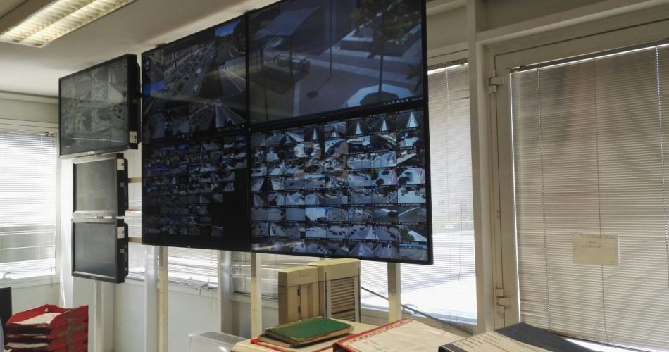 La centrale operativa dei vigili urbani