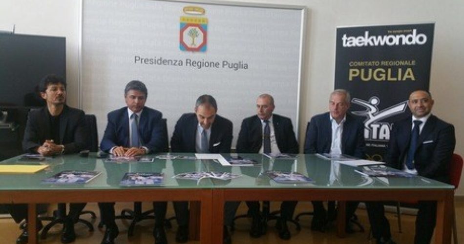 La-conferenzsta-stampa-di-presentazione-taekwondo