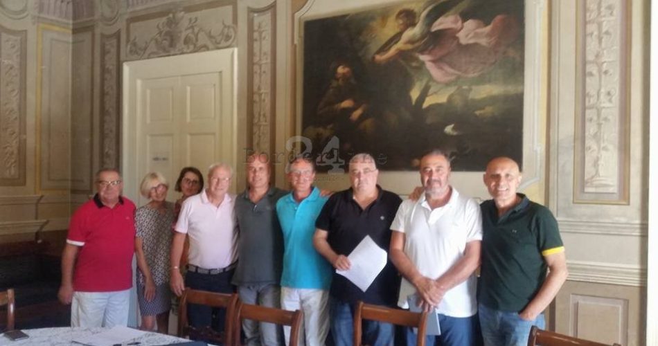 La firma a Casamassima dei medici