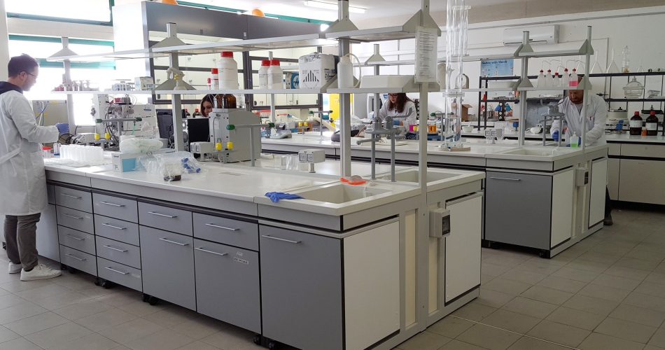 Laboratorio-di-Tecnologie-Ambientali-Taranto-interno
