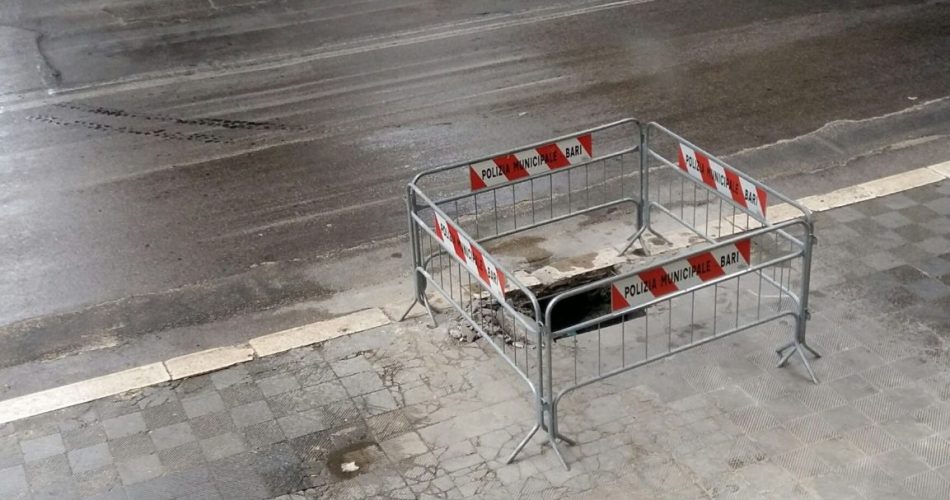 Marciapiede sprofondato