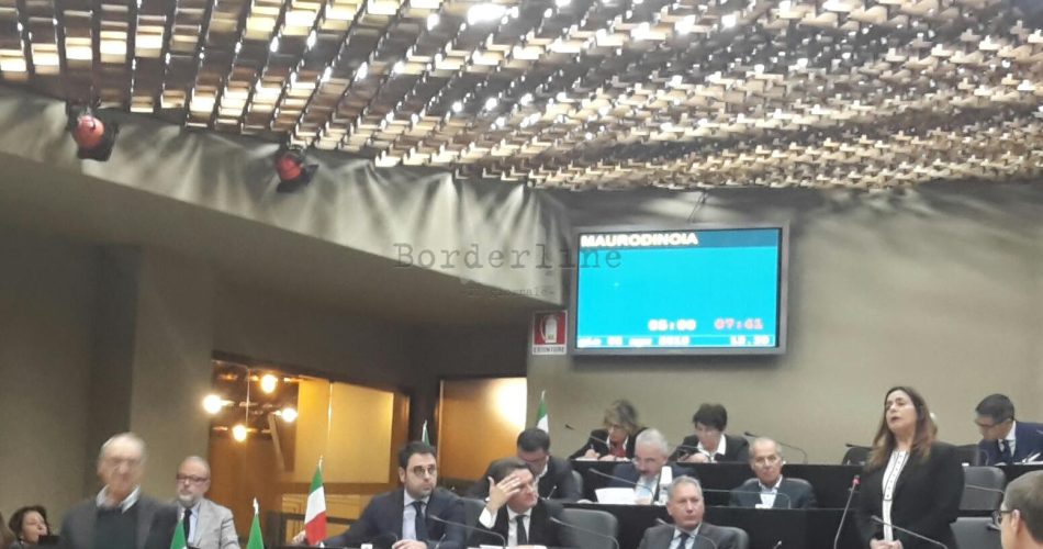 Maurodinoia durante il suo intervento