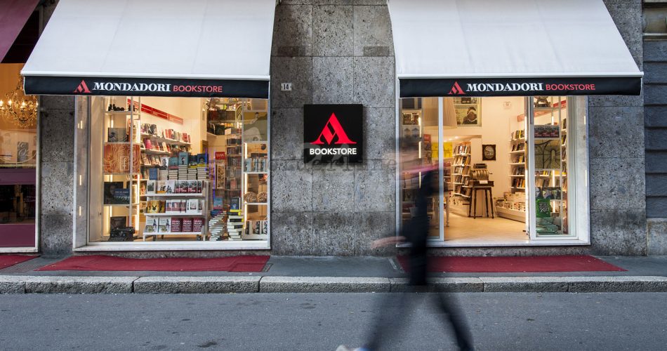 Mondadori-bookstore