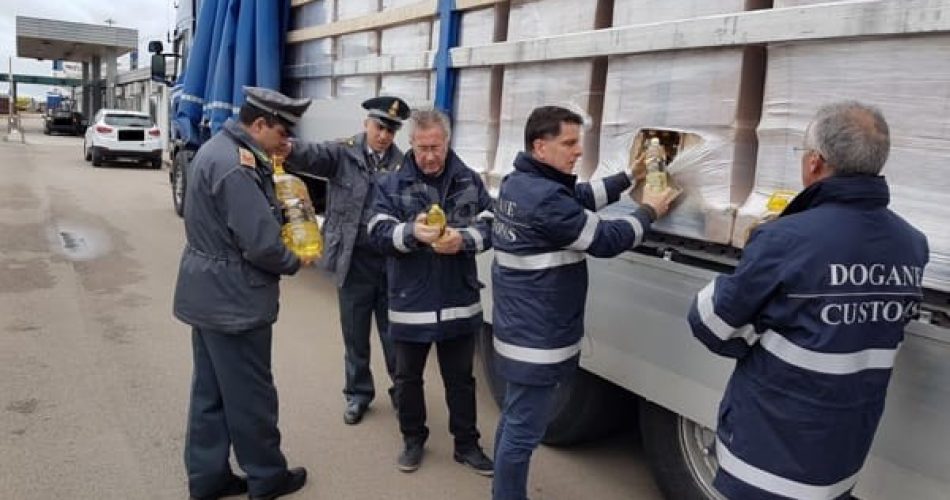 Olio-sequestrato-porto-2