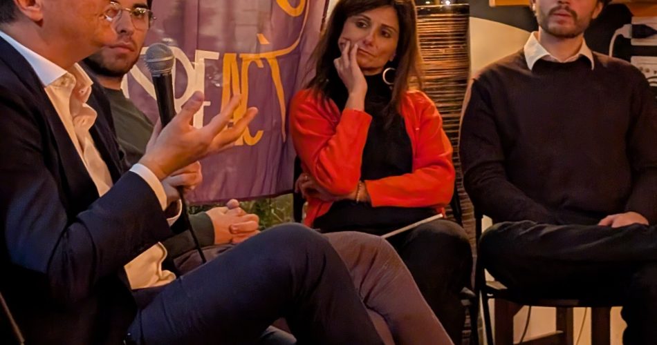 PXL_20251113_203944178