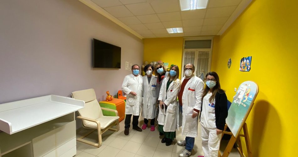 Po monopoli - donazione postazione allattamento (2)